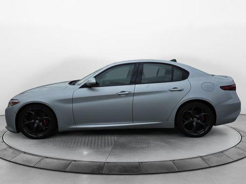 Silverstone Gray Metallic 2019 Alfa Romeo Giulia Ti Sport