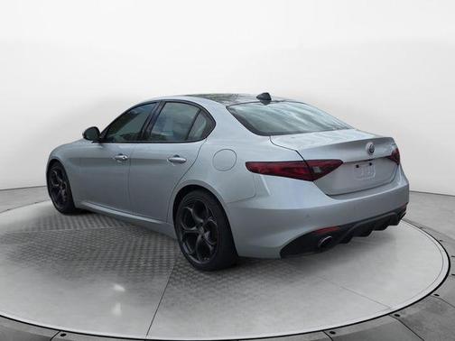 Silverstone Gray Metallic 2019 Alfa Romeo Giulia Ti Sport