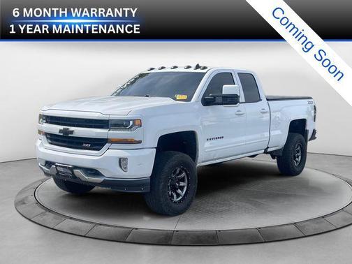 Summit White 2018 Chevrolet Silverado 1500 2LT