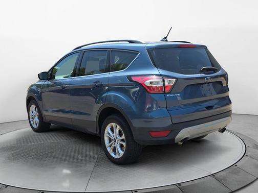 Blue Metallic 2018 Ford Escape SE