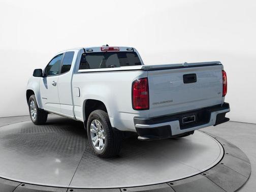 Summit White 2022 Chevrolet Colorado LT