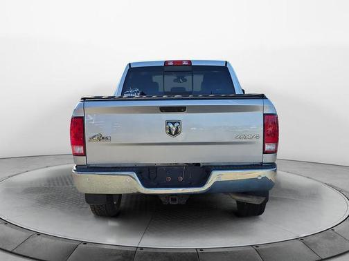 Bright Silver Metallic Clearcoat 2018 RAM 1500 Big Horn