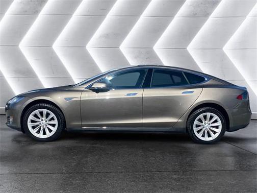 2016 Tesla Model S 90D
