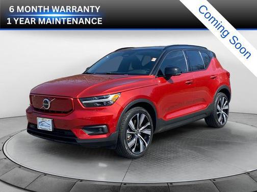 Fusion Red Metallic 2022 Volvo XC40 Recharge Pure Electric P8 Twin Plus