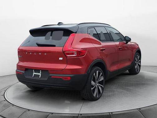 2022 Volvo XC40 Recharge Pure Electric P8 Twin Plus