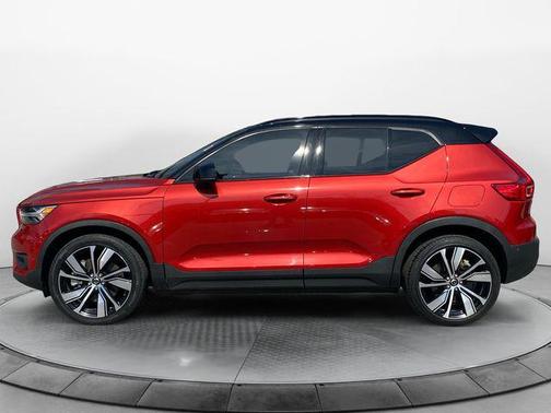 2022 Volvo XC40 Recharge Pure Electric P8 Twin Plus