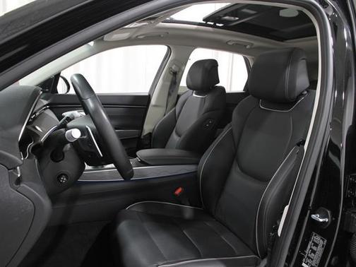 2024 Genesis GV70 2.5T AWD