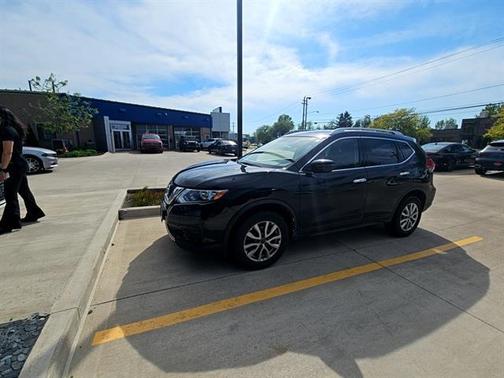 Magnetic Black 2017 Nissan Rogue SV
