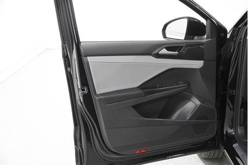 2023 Volkswagen Taos 1.5T SEL