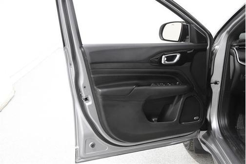 SILVER 2024 Jeep Compass Limited