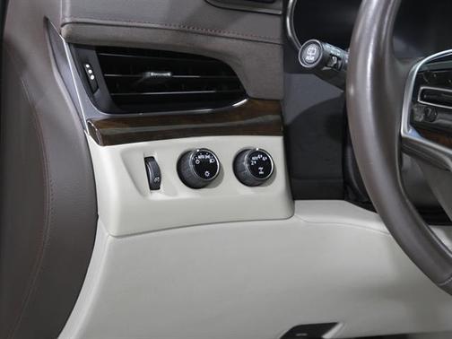 2017 Cadillac Escalade ESV Luxury