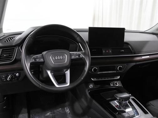 2021 Audi Q5 45 Prestige