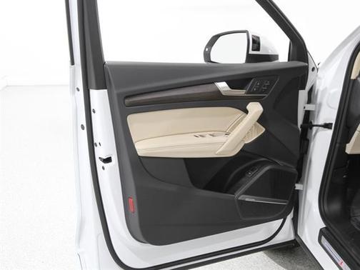 2024 Audi Q5 45 S line Prestige