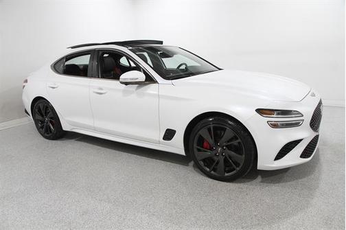 WHITE 2023 Genesis G70 3.3T AWD