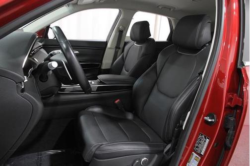 2022 Genesis GV70 2.5T AWD