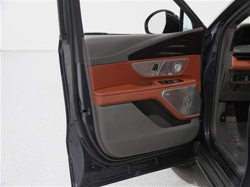 2024 Lincoln Nautilus Black Label