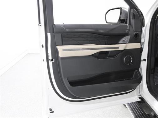 2023 Ford Expedition Max Platinum