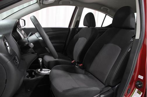 2017 Nissan Versa 1.6 SV