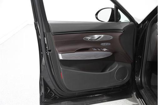 2022 Genesis GV70 2.5T AWD