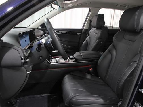 2025 Genesis GV80 2.5T