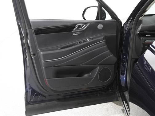 2025 Genesis GV80 2.5T