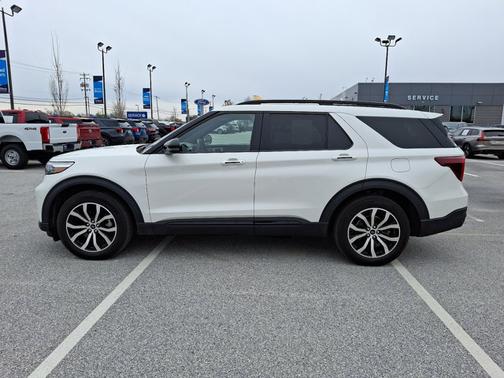 2021 Ford Explorer ST