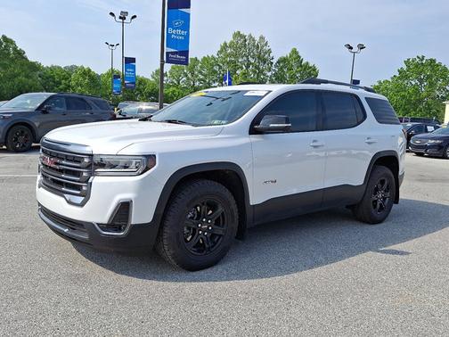 2023 GMC Acadia AT4