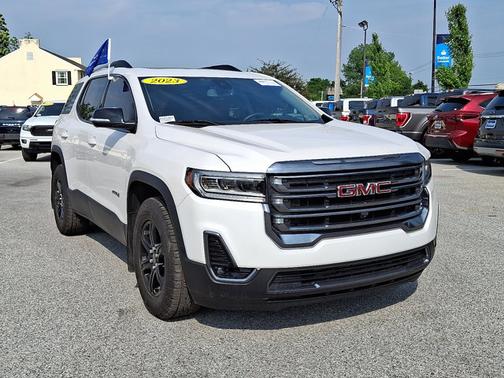 2023 GMC Acadia AT4