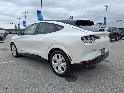 2022 Ford Mustang Mach-E PREMIUM