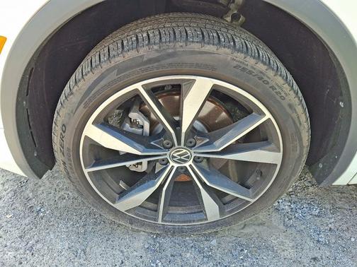 2023 Volkswagen Tiguan 2.0T SEL R-LINE