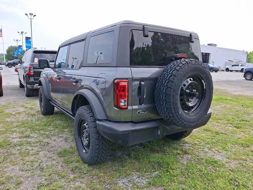 2023 Ford Bronco BLACK DIAMOND