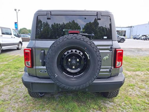 2023 Ford Bronco BLACK DIAMOND