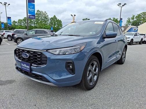 2023 Ford Escape ST-LINE SELECT