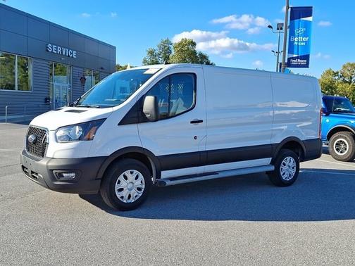 2023 Ford Transit-250 BASE