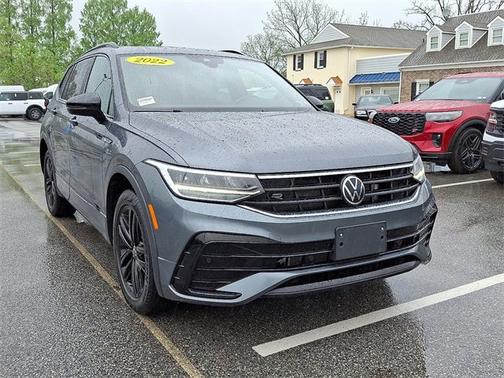 2022 Volkswagen Tiguan 2.0T SE R-LINE BLACK