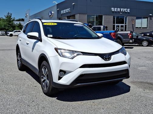 2018 Toyota RAV4 XLE