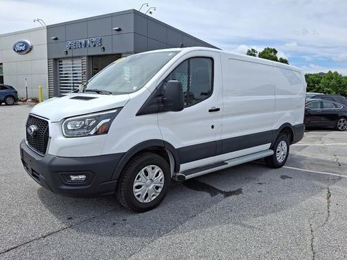 2023 Ford Transit-250