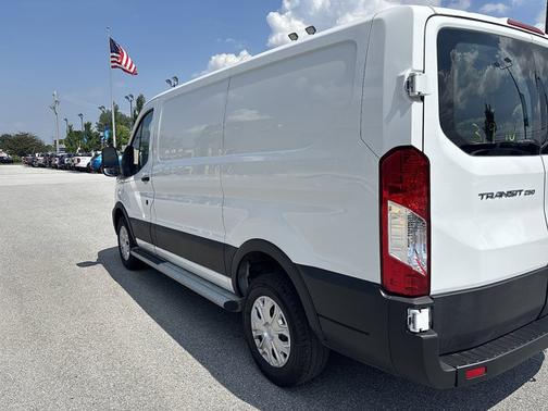 2023 Ford Transit-250