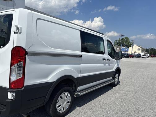 2023 Ford Transit-250