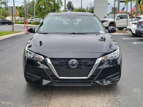 Black 2022 Nissan Sentra SV