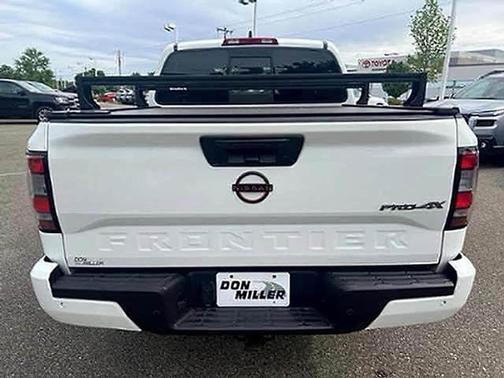 Glacier White 2022 Nissan Frontier PRO-4X