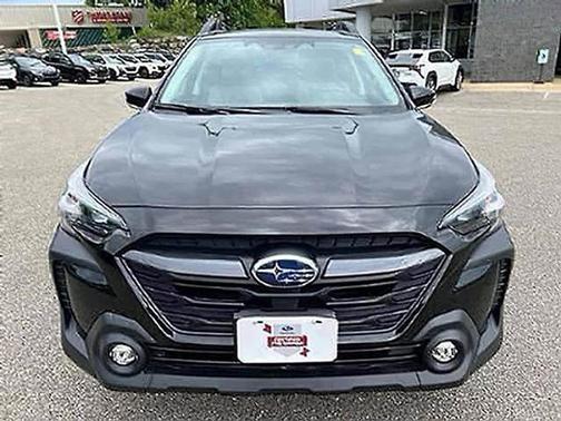 Crystal Black Silica 2024 Subaru Outback Premium