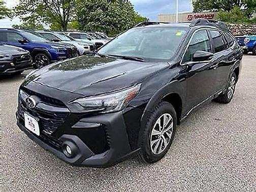 Crystal Black Silica 2024 Subaru Outback Premium