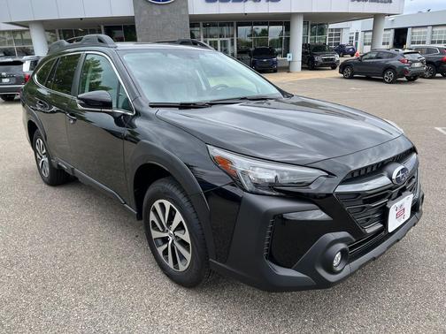 Crystal Black Silica 2024 Subaru Outback Premium