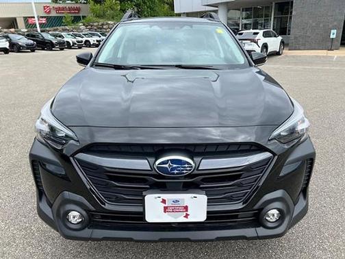 Crystal Black Silica 2024 Subaru Outback Premium