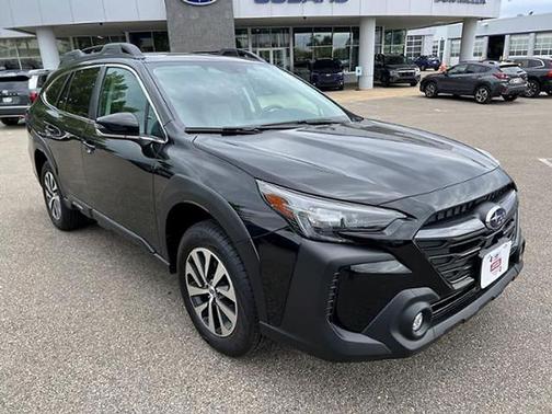Crystal Black Silica 2024 Subaru Outback Premium