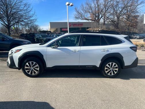 2025 Subaru Outback Premium