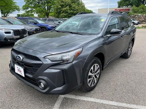 Magnetite Gray Metallic 2025 Subaru Outback Premium