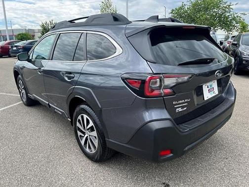 Magnetite Gray Metallic 2025 Subaru Outback Premium