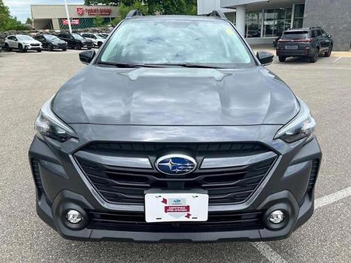Magnetite Gray Metallic 2025 Subaru Outback Premium